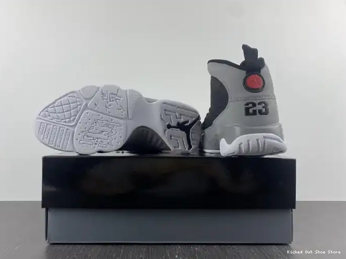 Kicked Out Shoe Store CT8019-060 Particle Grey 9 Retro Jordan 0527